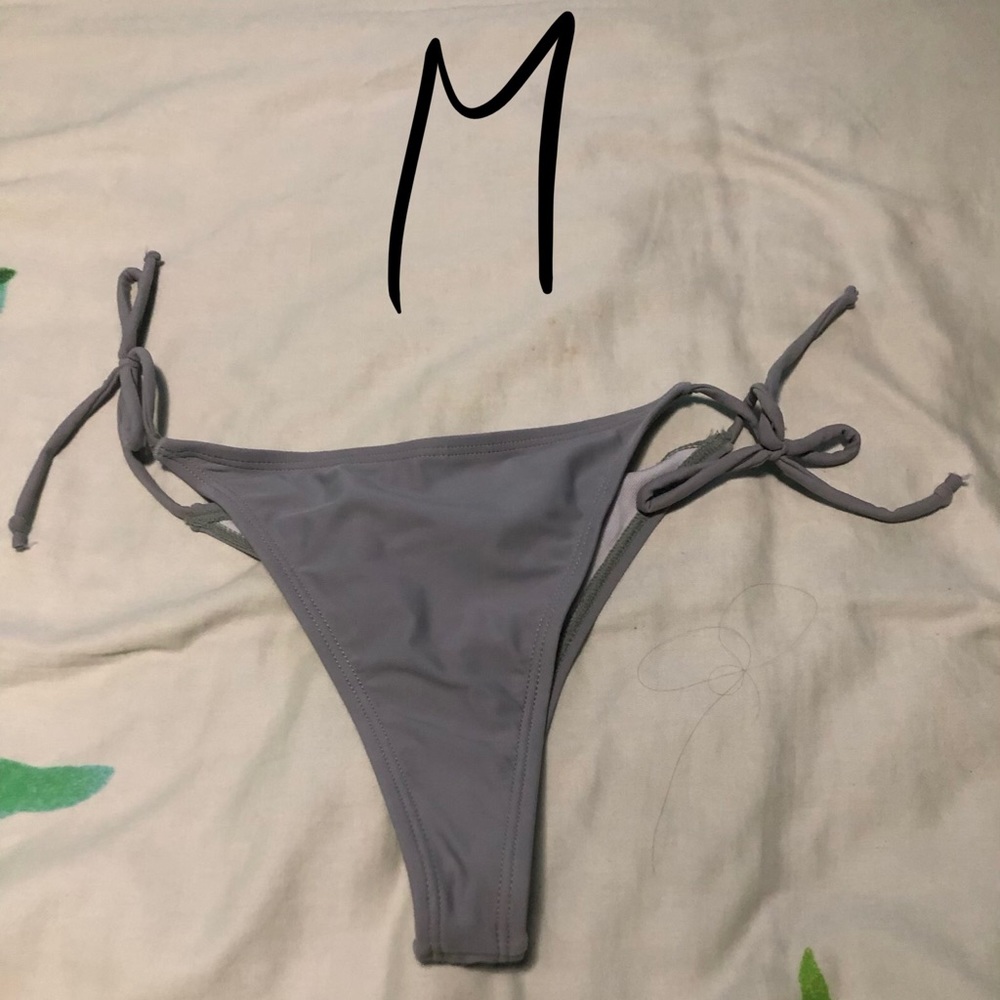 Thong bikini